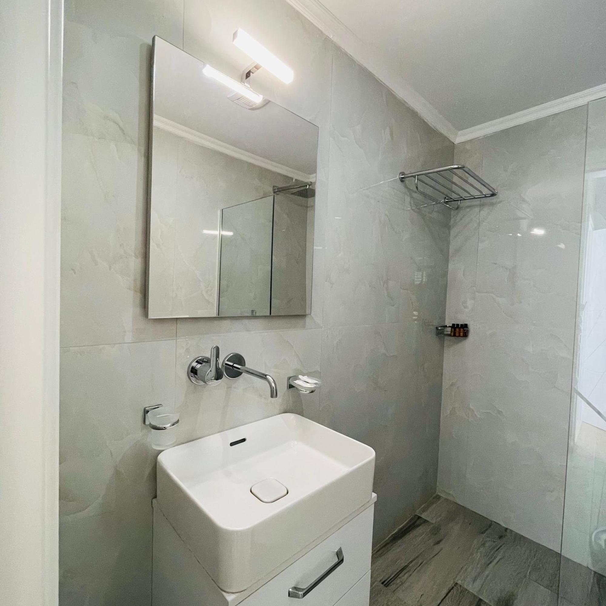 Guesthouse Near The Castle Of 히마레 외부 사진